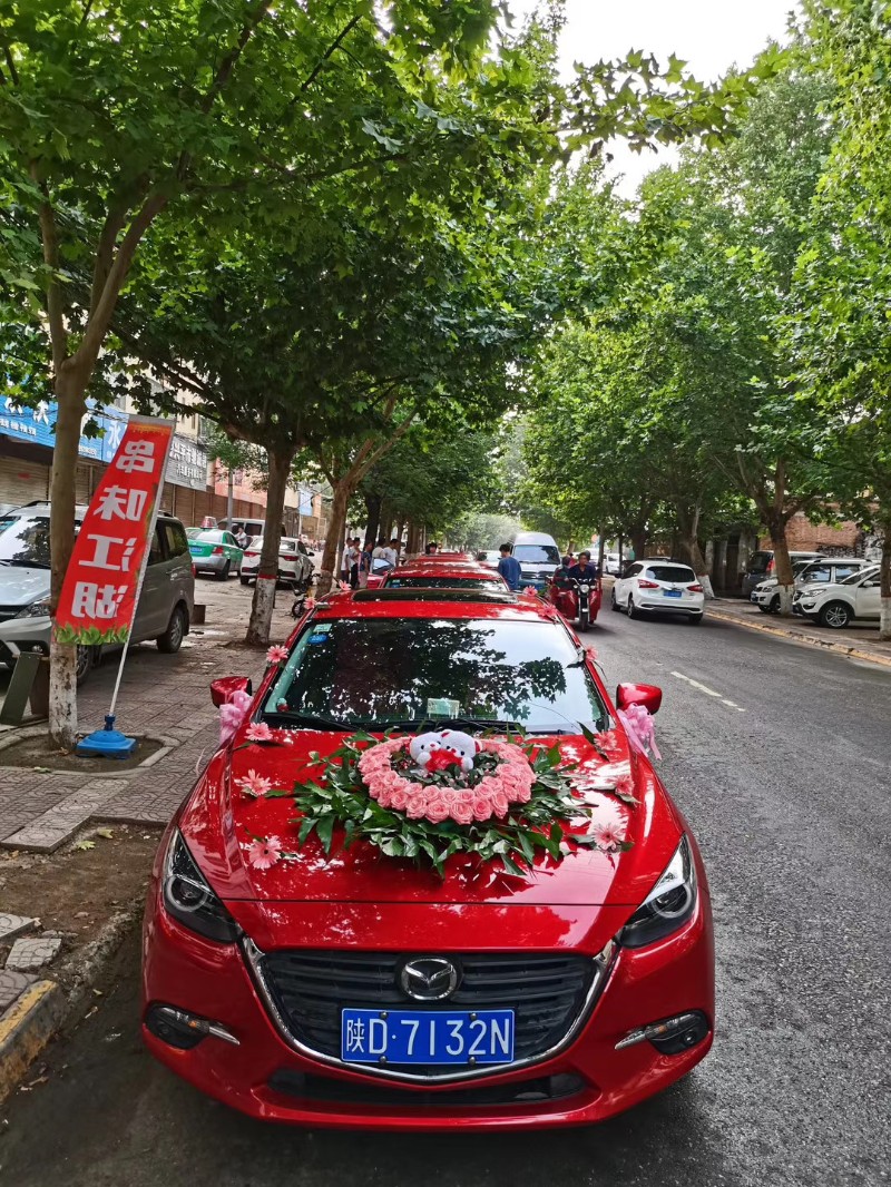 西安阎良劳斯莱斯法拉利婚庆车队