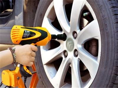 西安附近救援汽车货车 紧急搭电
