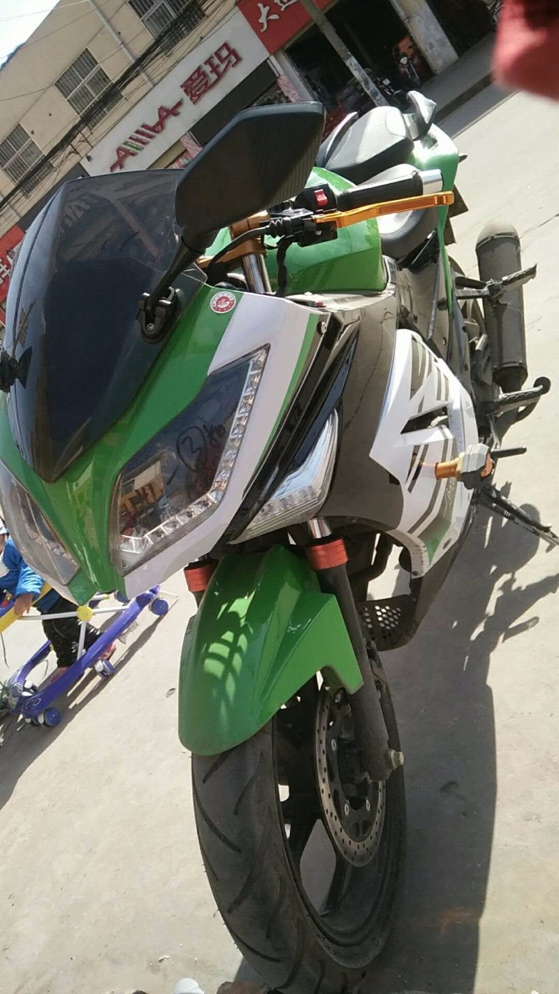 公路赛机车,当月骑走下个月再给三五百元