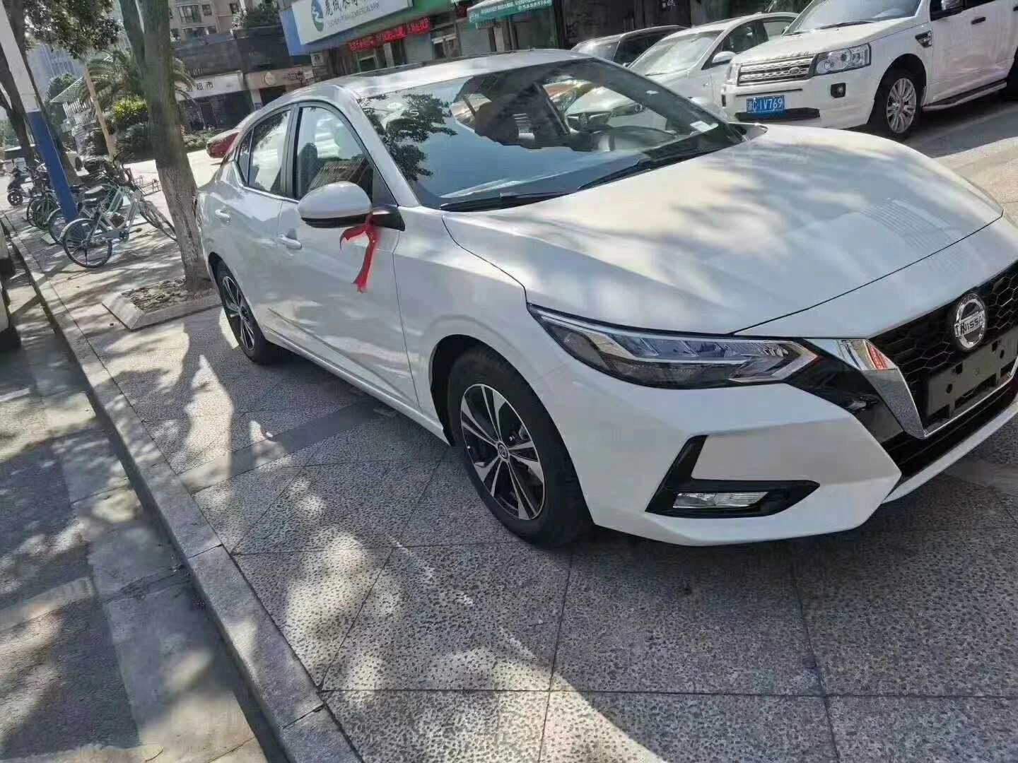 二手日产 轩逸 现车 低首付分期提