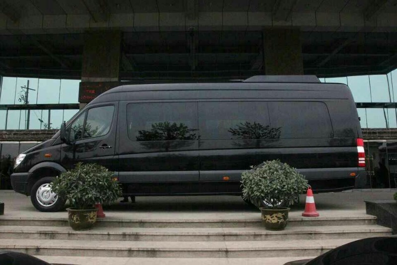 西安带司机 旅游用车 商务租车 机场接送 会议服务