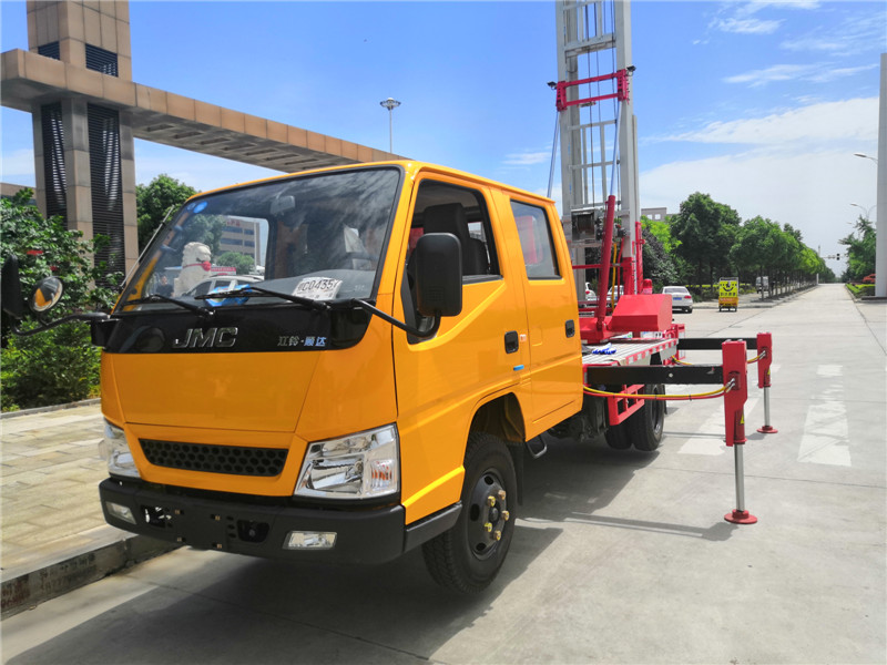 山东28米蓝牌高空作业车 钱一辆 山东28米蓝牌高空作业车 钱一辆