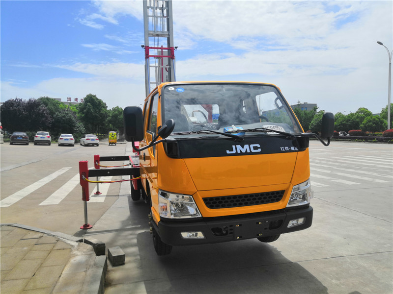 山东28米蓝牌高空作业车 钱一辆 山东28米蓝牌高空作业车 钱一辆