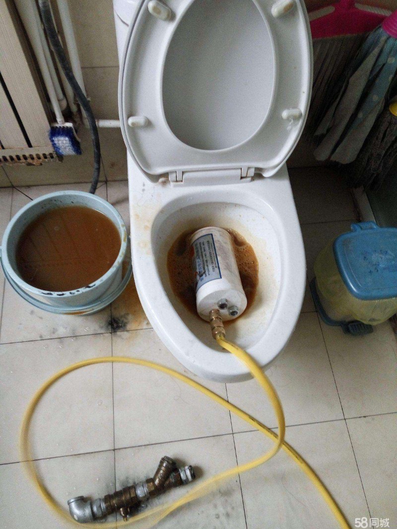 专业管道疏通,地暖清洗,马桶维修 龙头维修,臭味治理 专业管道疏通,地暖清洗,马桶维修 龙头维修,臭味治理