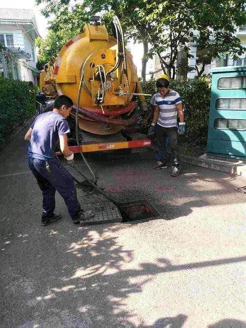 西安疏通管道 水管维修 马桶疏通 治理反臭 清理化粪池 西安疏通管道 水管维修 马桶疏通 治理反臭 清理化粪池