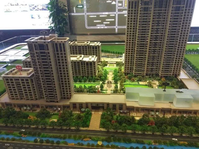 地铁口,独立门面,单价1.8万 年9%收益,即买即网签 地铁口,独立门面,单价1.8万 年9%收益,即买即网签