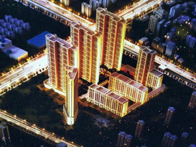 西高新,临街旺铺,地铁口,五证齐全,可立马网签